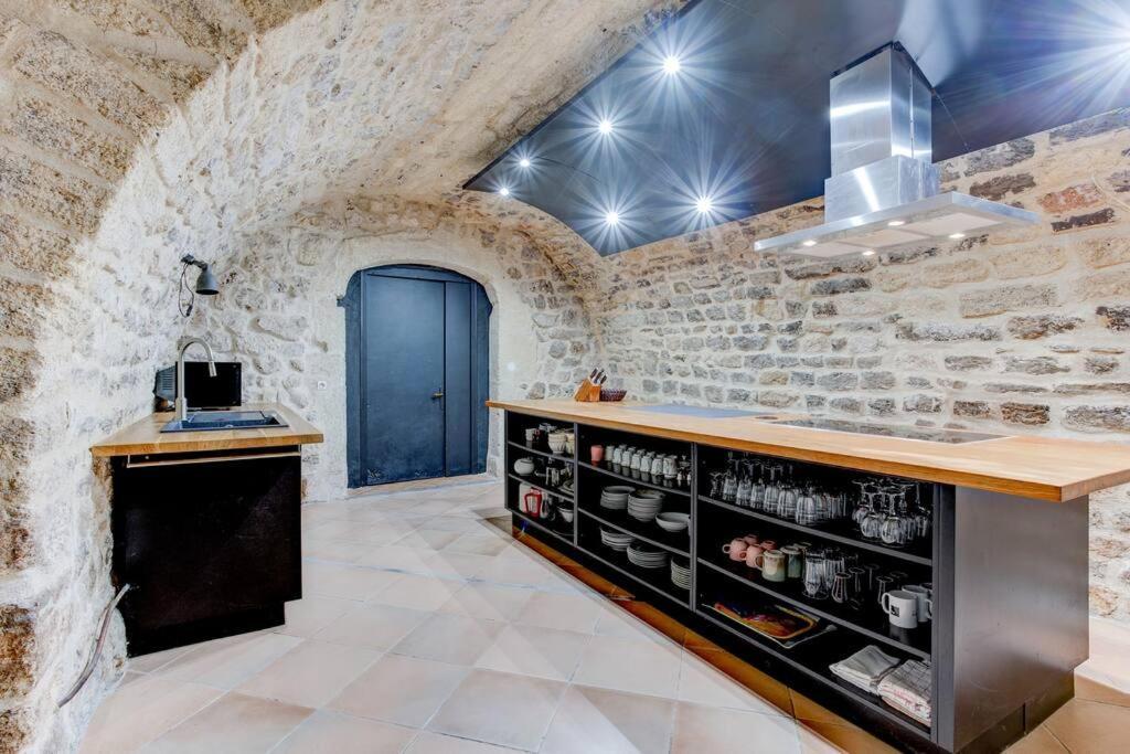 Stunning Medieval Getaway 维克拉加迪勒 外观 照片