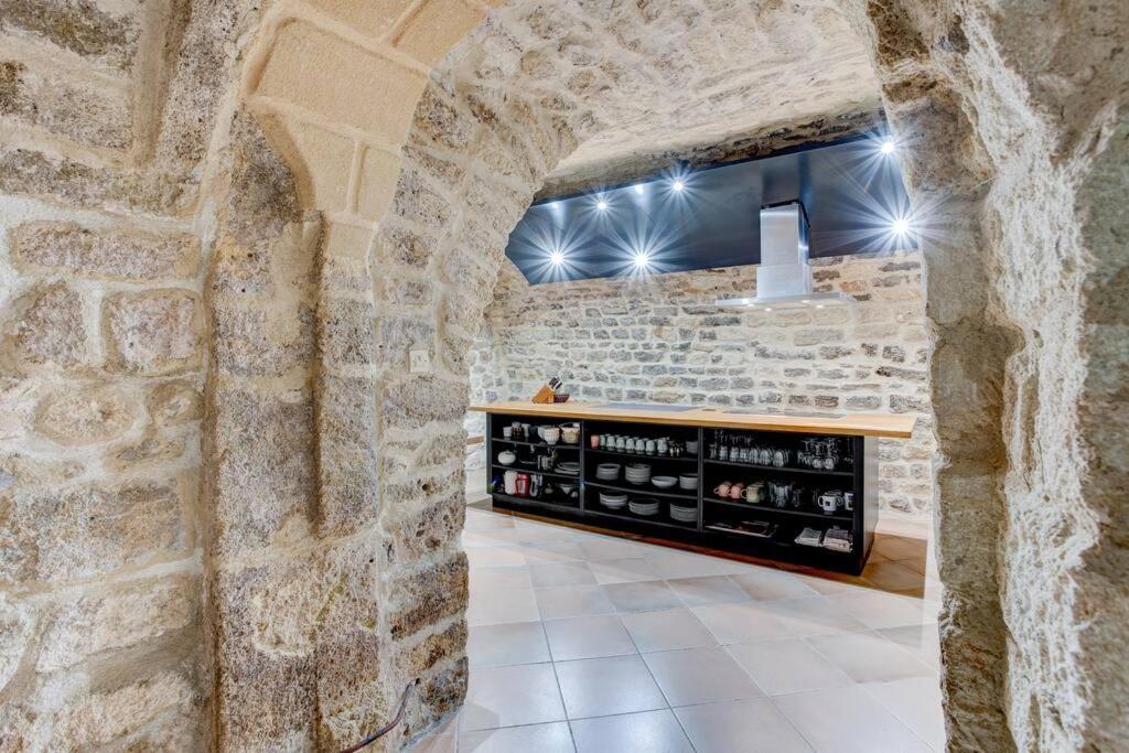 Stunning Medieval Getaway 维克拉加迪勒 外观 照片